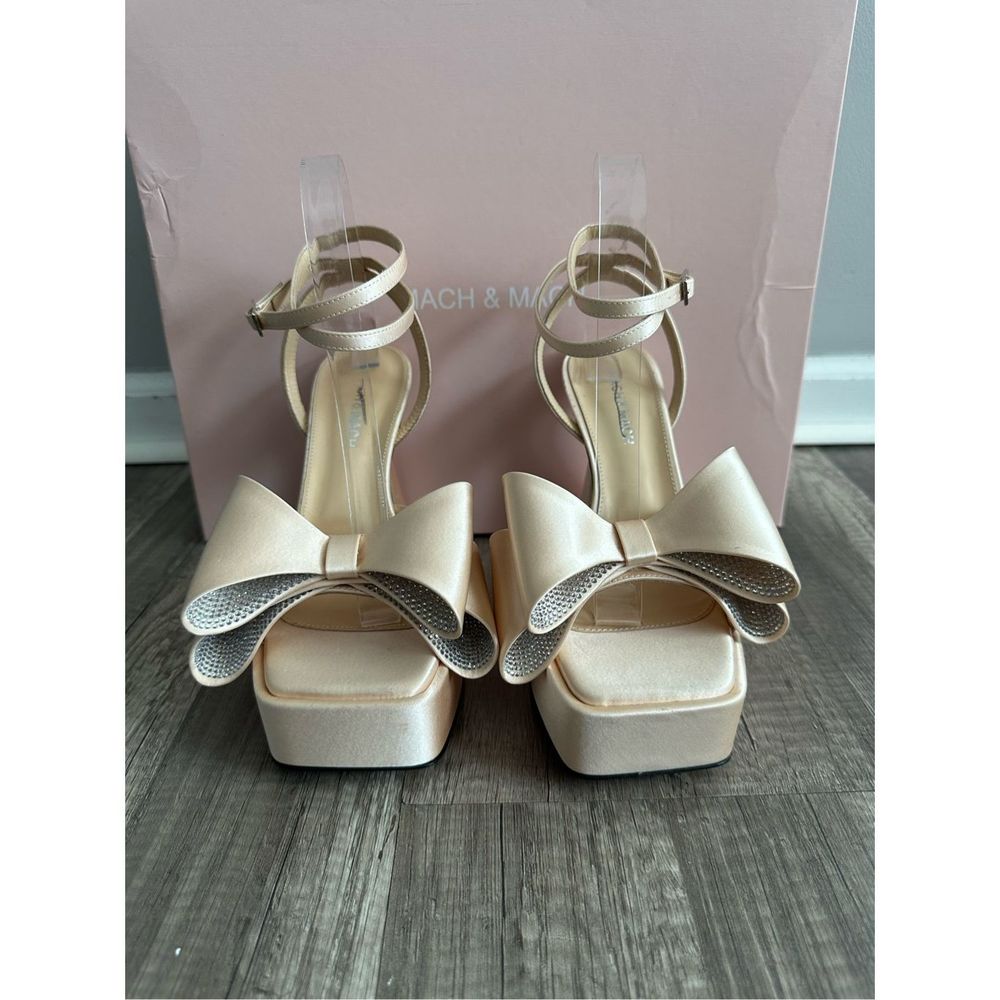 Mach & Mach Le Cadeau 140mm Crystal-Embellished Bow Platform Sandals View 6